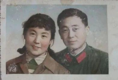 <b>超實用的老照片修復方法</b>